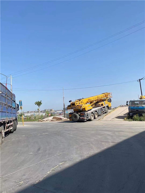 叙永县25吨吊车的租赁价格大概是多少？