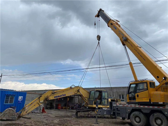 叙永县25吨吊车的工作半径是多少？